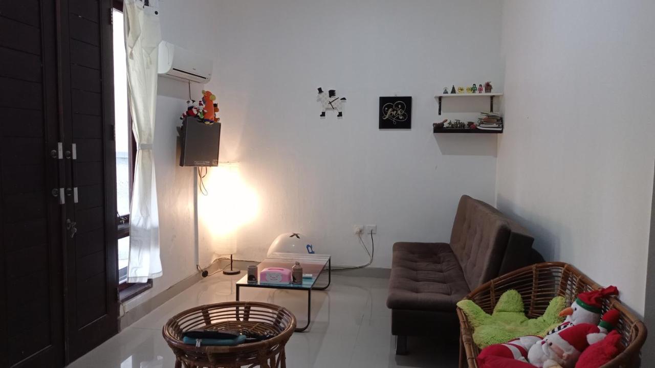 Neny'S Homestay Saba Esterno foto